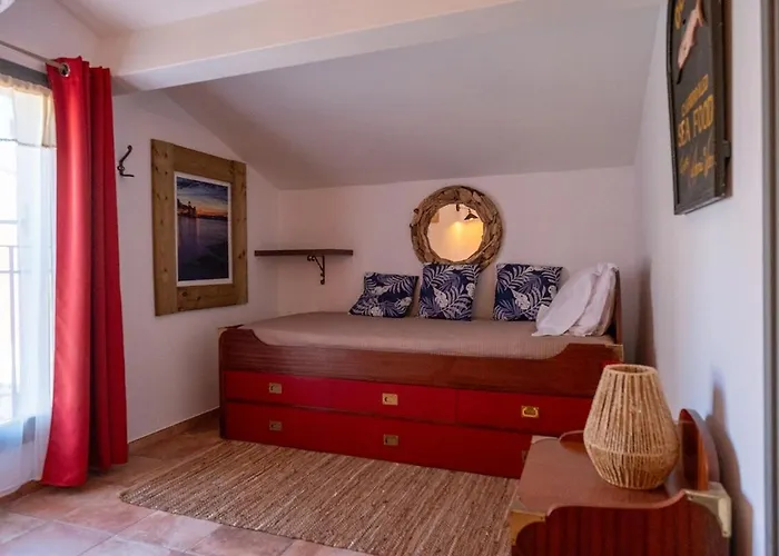 Maison T3, Quartier Des Peintres, Calme Et Standing, Patio Prive, Clim Et Wifi Διαμέρισμα *