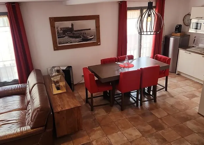 Maison T3, Quartier Des Peintres, Calme Et Standing, Patio Prive, Clim Et Wifi Κολιούρ