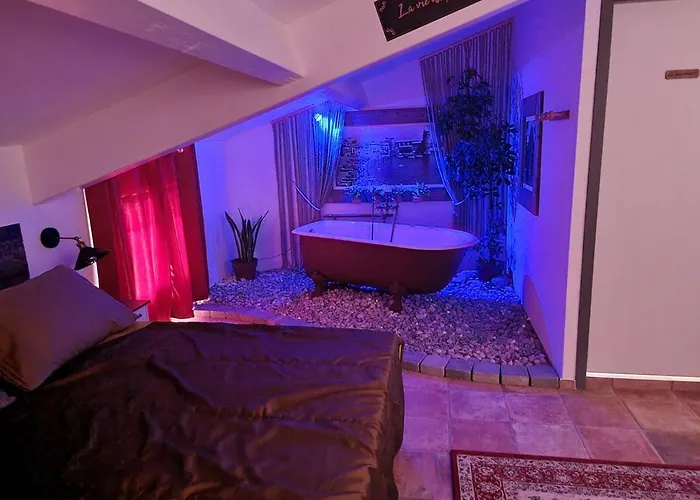 Maison T3, Quartier Des Peintres, Calme Et Standing, Patio Prive, Clim Et Wifi * Κολιούρ